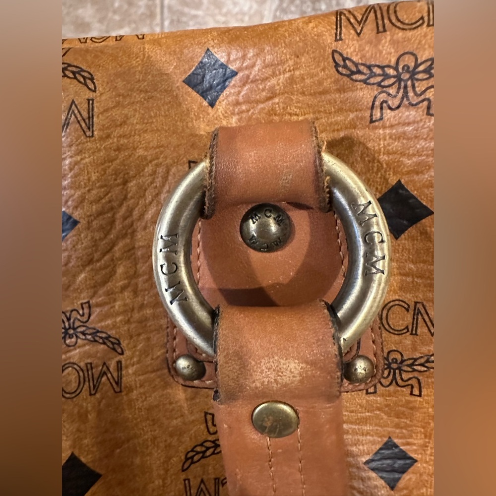MCM Cognac Visetos Satchel ✨🎉Host Pick 🎉✨ - Picture 12 of 16